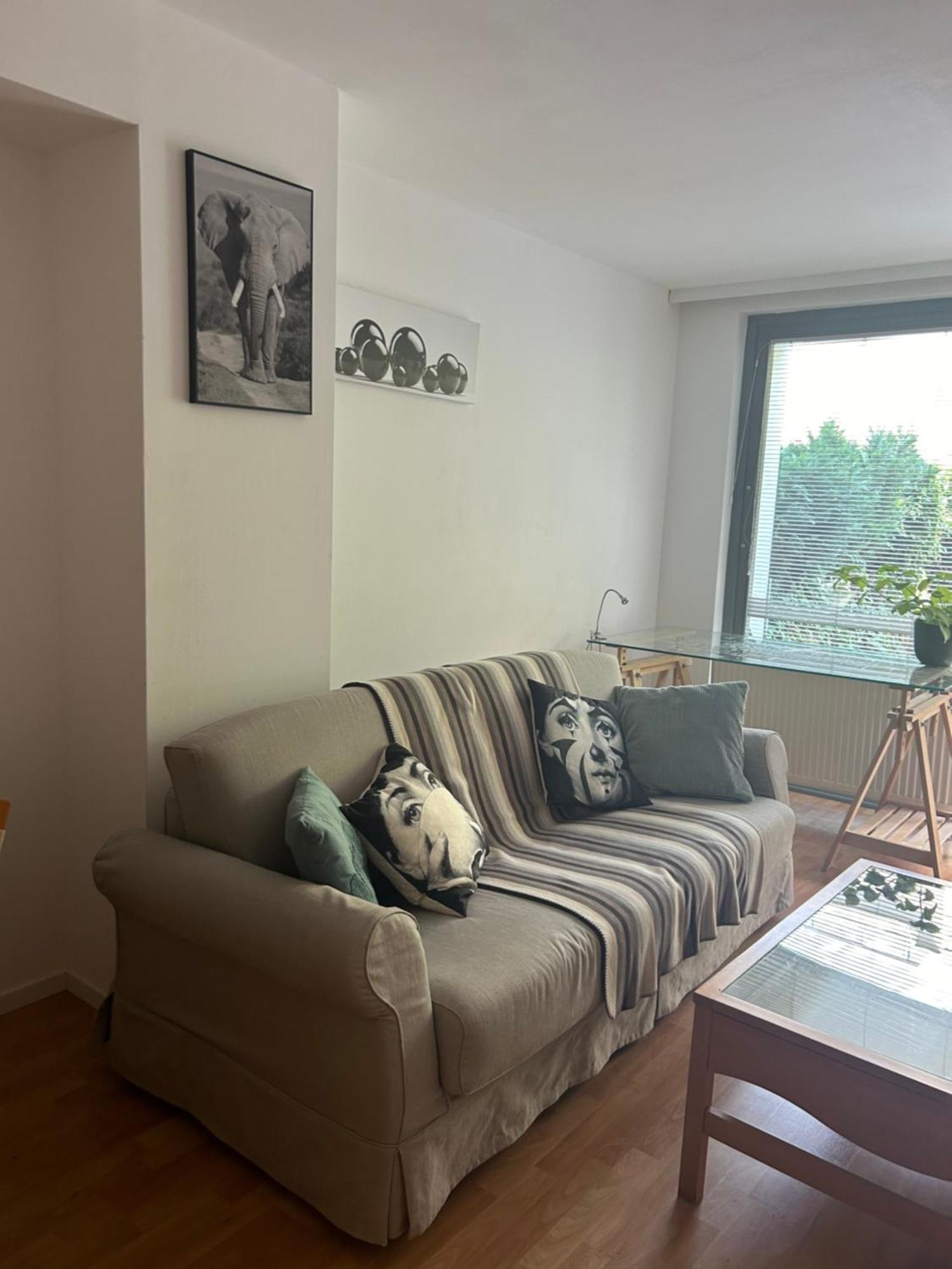 Apartment Mit Logia Und Kleinen Garten In Zentraler Lage 2 Wina Bagian luar foto